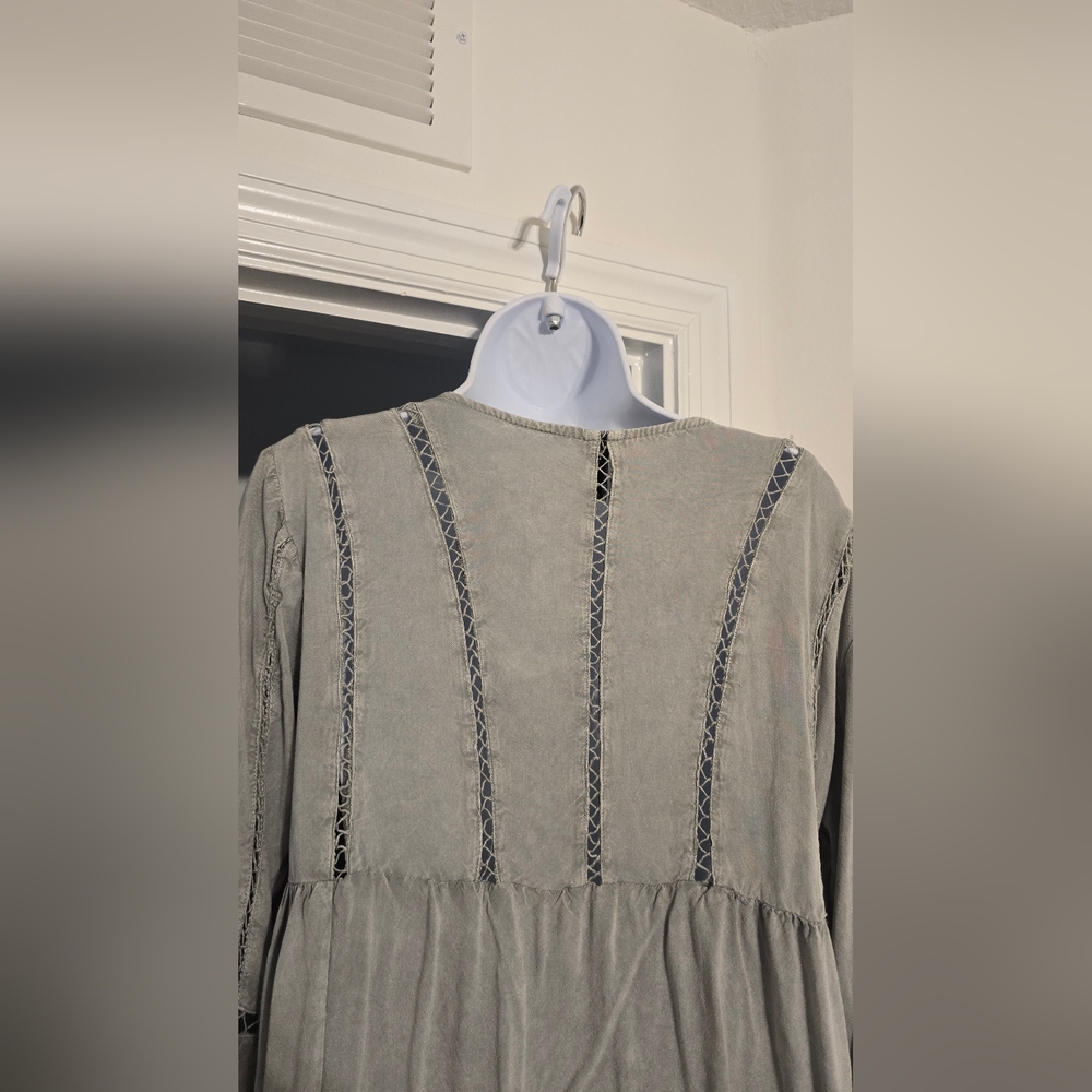 PrettyLittleThing Tunic Top Washed Gray Tie Front Frill Sleeve Beach Size 6 - Picture 9 of 10